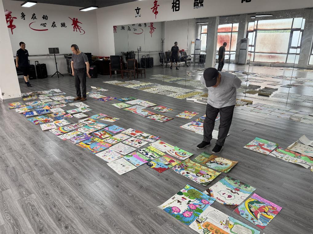 绘艺风华，筑梦国强----九华山风景区2025年庆“六一”中小学生书画活动如期开展